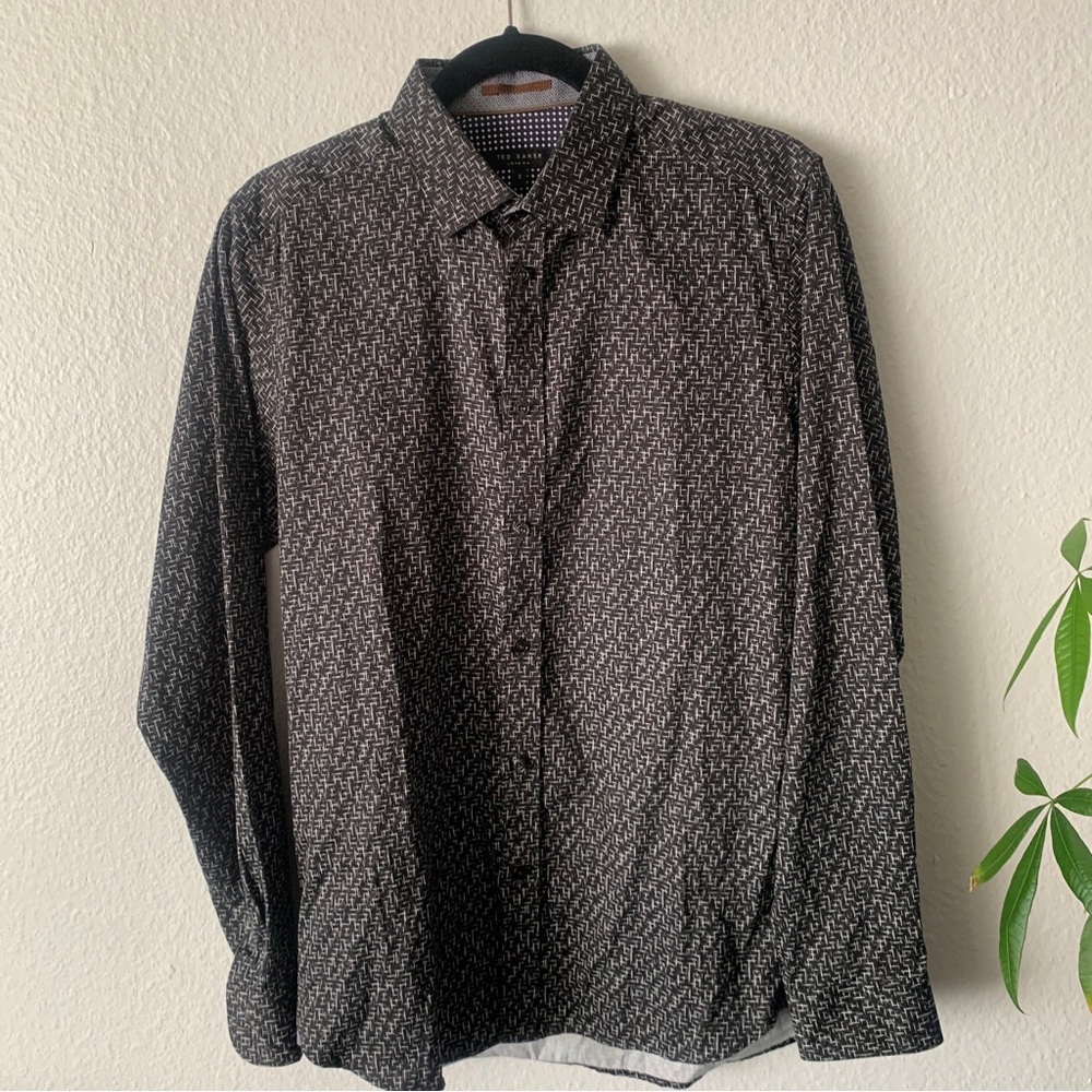 Ted Baker Black and White Print Button Up Shirt Size 3 Men’s Pattern Dress Shirt